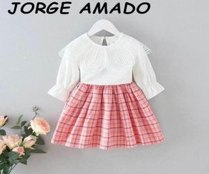 Conjunto de roupas para meninas, branco, pétalas grandes, gola, tops, saia xadrez vermelha, 2 peças, roupas para crianças pequenas, roupas de menina e2012754496498691452