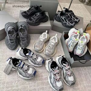 Designer Balencigs Moda Scarpe casual Pattini a rotelle 2024 Puro originale Made Vecchio Mondo Famiglia 10a generazione 3XL Papà Scarpe Spesse Accresciute Coppia Sport IQJQ