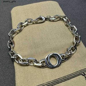 Bracelets Hot Selling Fashion 100% 925 Sterling Silver Men Letter Bracelet Women Retro Luxury Couple Party Gift Never Fade