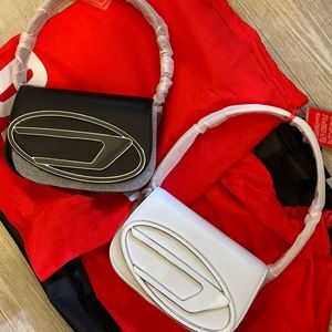 2024 Neue Mode Schulter -Crossbody -Tasche Hochwertige Designer -Tasche Frauen Luxus Handtasche Brieftasche Unterarmtasche