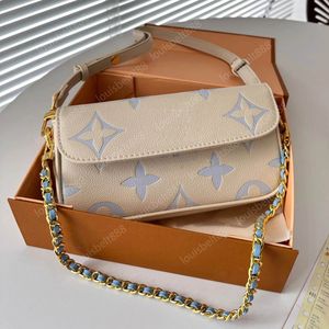 2024 24SS Milky Way Womens Ivy Small Shoule Påsar axelband Diagonal crossbody Bag Matcha Green Designer Handväskor för kvinnor 22 cm