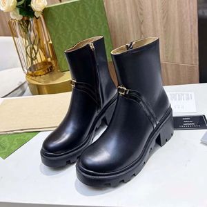 2024 Modna Martin Designer Boots Buty damskie kieszonki buty czarne buty nylonowe inspirowane wojskiem logo bojowe małe botki