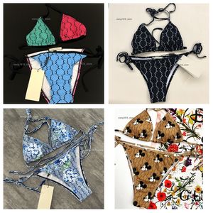 Italien designer högkvalitativ kvinnor bikinis set sexiga två stycken trycker vackra bikini transparent grossist underkläder baddräkt