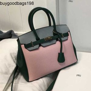 Designer Bags Womens Handbags Emmas Ong Kong Leather Handbag 2024 New Fashion Temperament Goddess Lychee Pattern Platinum Bag Have Logo