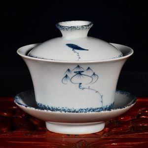 手描きのレトロなガイワンブルーと白の磁器茶カバーJingdezhen Ceramic Sancaiティーボウル古代ティーカップ209h