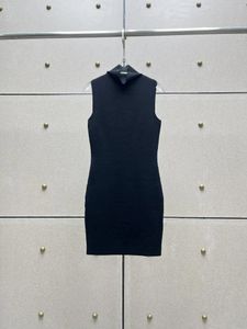 Casual Dresses 2024 Women's Fashion Open ärmlös stand-up nacke stickad klänning 0121