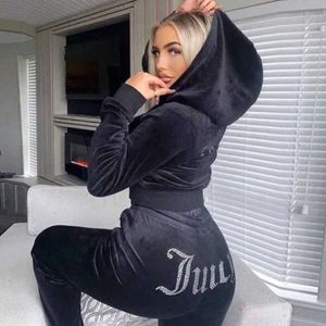 2024 NYA TRACKSUPT KVINNOR VEET Tvåverk set Suicy Coutoure Tracksuit Sweatsuits For Pants Set Fashion