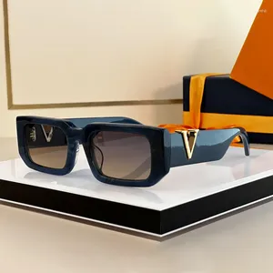 Kadınlar için Güneş Gözlüğü L Tasarımcı V Lüks Gözlükler Top Butik Yüksek Sürüm Asetat Çerçeve Geniş Bacak Metal Harfleri UV400