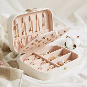 Jewelry Box Travel Comestic Jewelry Casket Organizer Makeup Lipstick Storage Box Beauty Container Necklace Birthday Gift 240122