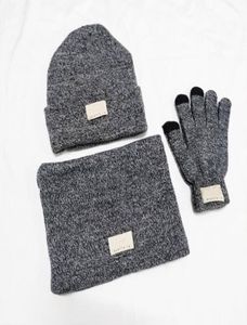 Yeni Tasarımcılar Şapkalar Eşarplar Eldiven Setleri Moda Eşarp Eldivenleri Beanie Soğuk Hava Aksesuarları Kaşmir Hediye Setleri Erkekler için