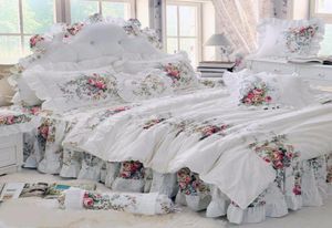 Estilo coreano bege princesa casamento conjunto de cama 100 algodão 4 pçs luxo rosa impressão rendas babados colcha capa edredão colcha bed2830167