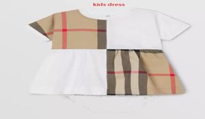 Designer neonate abito scozzese stili europei e americani nuovi bambini ragazza carino colletto bambola abiti a maniche corte moda Oneck A2559515