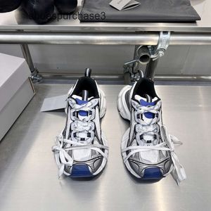 Tasarımcı Balencigs Moda Sıradan Ayakkabı Silinleri Patenler 2024 Üst Baskı Yeni Paris 3x1 Baba Ayakkabı Kalın Sole Dantel Up Spor Erkek Kadınlar Günlük Çift Ayakkabı V9jr