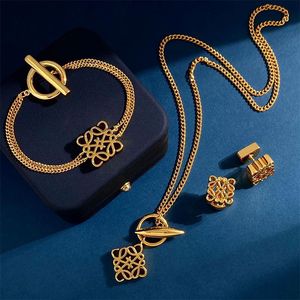New Luxury Designer Jewelry Sets Bracelet Earrings Necklace Brooch 18K Gold Silver Top Grade fashion Women Girl party Jewelry Gift