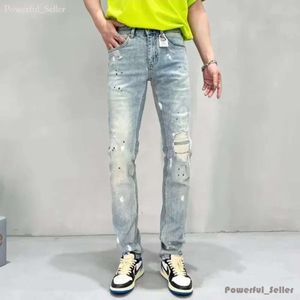 Jeans viola di marca viola Jeans da uomo High Street Pantaloni in denim blu con buco rotto Pantaloni lavati slim fit in difficoltà All'ingrosso 2 pezzi Sconto del 10% 6191