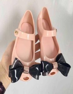 Mini Kids Girl Jelly Shoes Fashion Children's Pvc Candy Shoes Gilrs Sparkle Princess Bowknot Beach Sandals Q06297273630