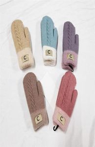 Nowe wysokiej jakości rękawiczki damskie Europejski projektant mody Warm Glove Drive Sports Mittens Mant Mitten są dostępne w wielu stylach1473434