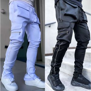 „Stretch-Cargohose für Herren mit reflektierenden Details, mehreren Taschen und gerader Passform – perfekt für Sport- und Freizeitkleidung im Frühling und Herbst“