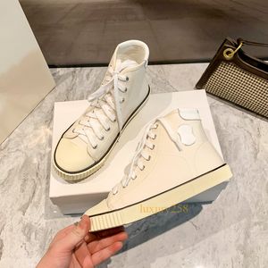 Scarpe di tela alte sneaker firmate classiche nere bianche retro stile college da donna traspiranti scarpe casual di tendenza