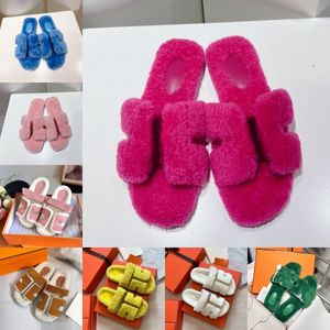 Oran Sandal Fur Fluffy Chinelos Mulheres branco preto verde amarelo rosa vermelho marrom ursinho de lã sapato outono inverno slide clássico aberto dedo do pé peludo plano t23n #