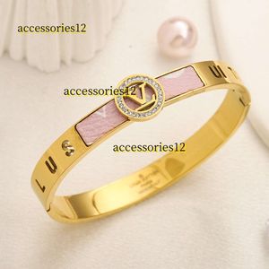 Bangle Bangle Designer Charm Bangle 18K Gold Plated Stainless Steel No Fade Diamond Bracelet Luxury Love Gift Jewelry 2024 Wedding Travel Designer Bangle Wholesale