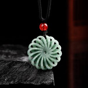 Wisior birmański Jade Kaleidoskop Pendant Pendant Jadeite Pendants Natural Jewelry Green Fashion Charm Talizmany Naszyjnik Szmaragd Man