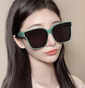Moda güneş gözlükleri gözlük kadın erkekler gözlük kadınlar güneş cam uV400 polarize gözlük lens muhafaza kutusu ile ayna