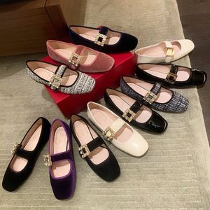 Loafer Women Ballet Flats Dress Shoes أحذية كريستال مصممة مصممة جلدية مصممة أحذية مسطحة أحذية مسطحة 100 ٪