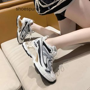 Designer Balencigs Fashion Casual Shoes Roller Skates 2024 Dads Shoes Womens Spring and Autumn Season New Paris Spring Suspension Thick Sole andningsbara sport WQNO