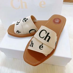 Designer Slippers Sandals Summer Flat Slippers Luxury Brand Canvas Square Toe Letter Embroidery Summer Fashion Sandal Flat Bottomed Mule Beach Outdoor Home Slide