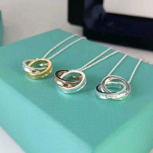 4QSD Kolye Kolye Tiffanyisn Kolye Klasik Kolye 925 STERLING Gümüş Çift Yüzük Kolye Küçük ve Lüks Yüksek Sınıf Yaka Zinciri Girlfrien için Hediye Olarak