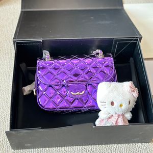 Borsa a stella 24C Borsa a tracolla da donna di design da 20 cm Pelle verniciata lucida con diamanti a quadri Hardware dorato Fibbia in metallo Tote di lusso Borsa a tracolla con catena Matelasse Ciondolo carino