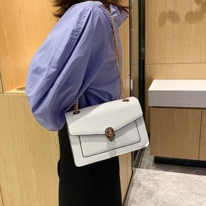 High-end Fashion Bags Spring Heart-Shaped Decorative One-Shoulder Handbag Western Style Messenger Small Square Bag225S