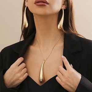 Kolczyki stadnorskie Huanzhi Vintage przesadzony okrągły unikalny unikalny dla kobiet dziewcząt Copper Party Creative Jewelry Prezenty 2024