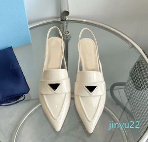 2024 Kitten Heel Sandal Womens Fashion Classic Pointed Toes Slingbacks Stiletto Heel Sandaler Luxury Designer Dress Shoes Office Shoes Shoes