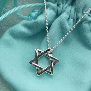 U60t Pendant Necklaces t Family S925 Sterling Silver Tiffanynet Womens Smooth Six Pointed Star Necklace Hexagonal Hollowed Out Pendant Fashion Light Luxury Clavi