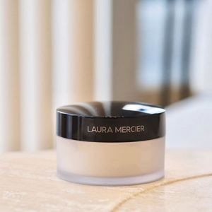 Laura Mercier transluzentes loses Fixierpuder, wasserfest, langanhaltend feuchtigkeitsspendend, loses Gesichtspuder, 29 g