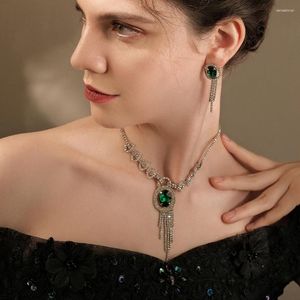 Brincos pendurados qyy colar conjunto de jóias verde grande strass pedra preciosa borla clássico elegante acessórios de jóias de casamento de noiva