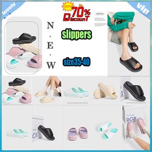 Designer Casual Platform High Rise Thick Pvc Slippers Man Woman Light Weight Fashion French Style Läder gummi mjuka sulor Sandaler Flat Summer Beach Slipper