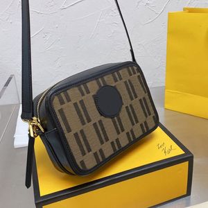 Crossbody väska cavas kameror väskor kvinnor riktiga läder handväskor blixtlås plånbok mode bokstav dam koppling fyrkantig box gata stil handb288j