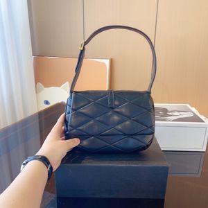 Kobiety portfelowe torebki Crossbody Projektanci torebki torebki na ramiona torby torebki torebka luksus luksusowe ciało dhgate wiadro moda 07