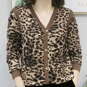 Women's T Shirts Vintage Leopard Print V-ringning T-shirt Kläd Fashion Autumn Spliced ​​Long Sleeve Casual All-Match Tops Female N109