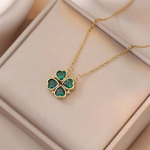 womens designer necklaces Fashion Four-leaf Clover necklace Sparkling diamond Necklace classic jewelry Valentines Day pendant 204 453