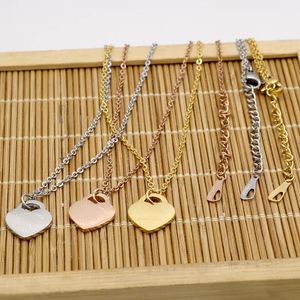 För Womenheart Tiffancy Jewelry Designer Halsband Rose Gold Valentine Day Gift