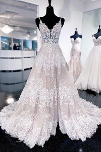 Oszałamiające koronkowe sukienki ślubne syreny nowe seksowne paski spaghtti A Line Bridal Stols Otwórz szaty de Mariage na zamówienie BC15295