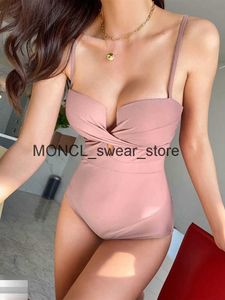 Damen-Badebekleidung, neuer koreanischer siamesischer Dreieck-Bikini, sexy gelb-weißer Sling-Abdeckungs-Bauch dünner dünner rückenfreier BadeanzugH2422088