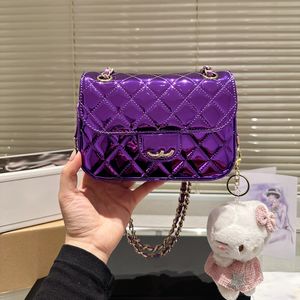 24c Star Torba 20 cm Stylowa kobieca worek na ramię błyszczące patent skórzany Diamond Plaid Gold Hardware Metal Bluckle Luksusowa torebka Matelasse Bag Crossbody Torka Cute Wiselant