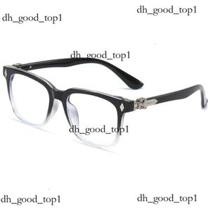 Designer CH Cross Gläser Rahmenchrom Marke Sonnenbrille für Männer Frauen trendy runde Gesicht Tr90 Eye Male Protection Heart Luxus Brille Rahmen 2024 1D13 165