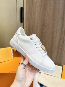 1A2XOK Frontrow Calçados Esportivos Novos Sapatos Femininos Lace Up Sapatos Casuais Pequenos Sapatos Brancos