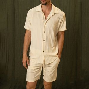 Mens Street Casual Two Piece Set 2024 Spring/Summer Fashion Casual Solid Color Light Yellow SHORT STEED SHOTS SET 240221